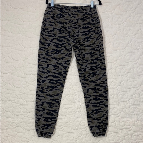 Ardene Camouflage Jogger Pants Sz Medium - Picture 2 of 12